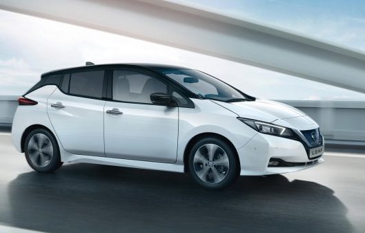 Nissan Leaf a noleggio lungo termine economico