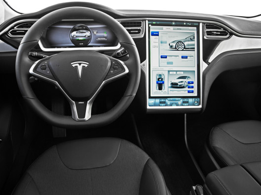 2013-Tesla-Model-S-interior-2 a noleggio a lungo termine